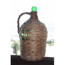 Collectible Bottle Decanter Wine Vodka Beer Whiskey Scotch Soda Milk Liqueur 3