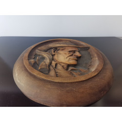 Pair of Antique Round Wall Hanging Plaque Bretons Man and Woman Brittany French